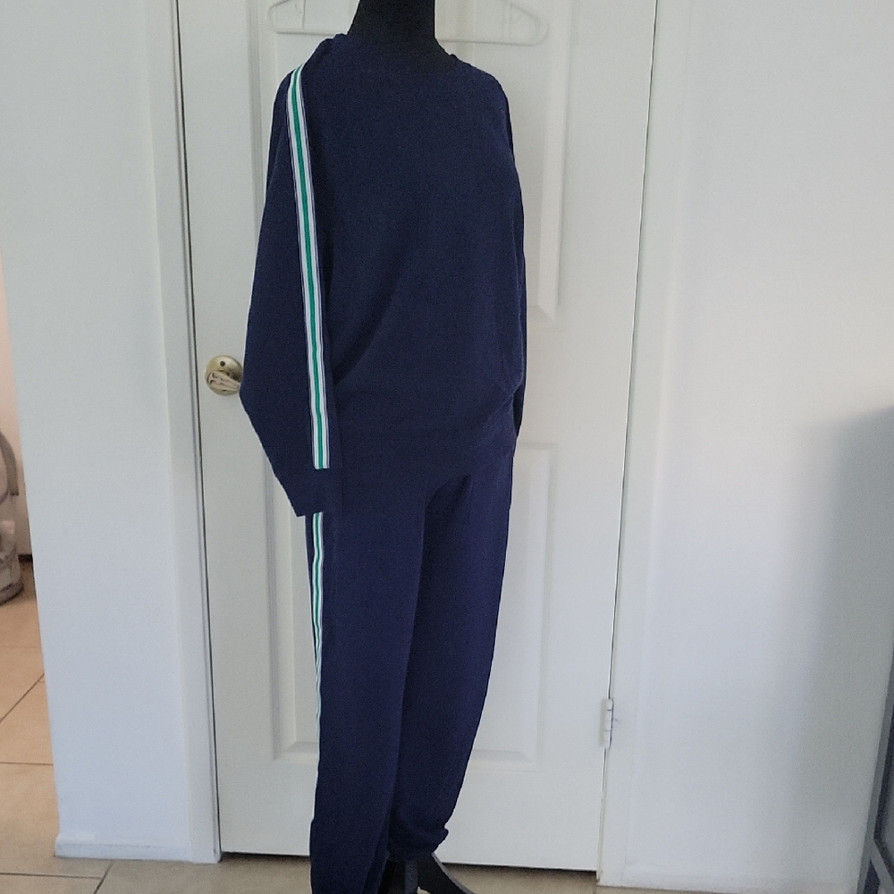 Lou & Grey Navy Textured Fabric With A Green And White Stripe